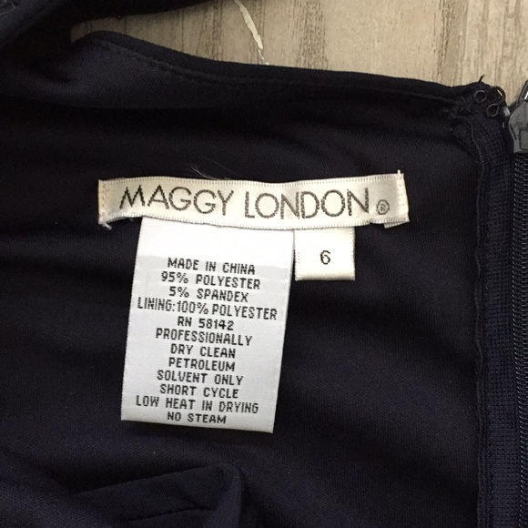 Maggy London-elegant and flattering dress - Picture 6 of 6